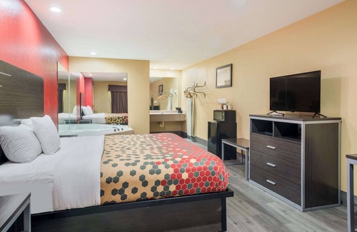 Lake Charles Hotel | Econo Lodge Lake Charles University Area