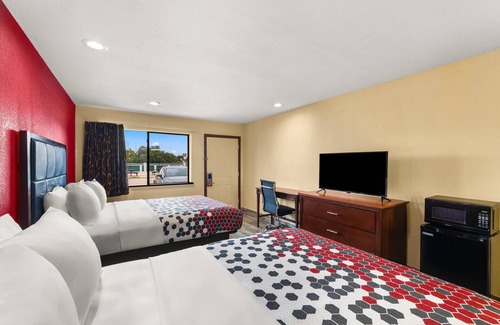 Belton Hotel | Econo Lodge