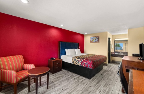 Belton Hotel | Econo Lodge