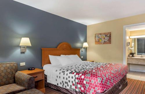 Erlanger Hotel | ECONO LODGE