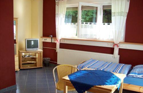 Buechenbeuren House | Econo Motel Goelzer