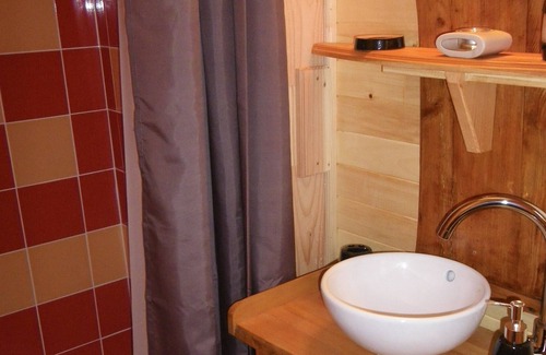 Escatalens House | Ecureuil, a zen trailer for an unusual stay in the countryside