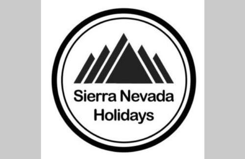 Pradollano Apartment | Edel1 - PRIME LOCATION WITH GREAT VIEWS + PARKING