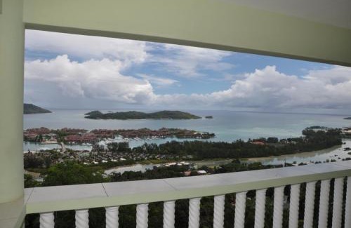 Zig Zag Ward House | Eden Panoramic