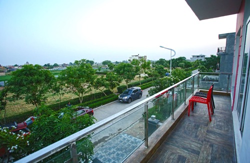 Palanpur Villa | Eden Villa is a fantastic place to chillout, celebrate and be on a vacation.