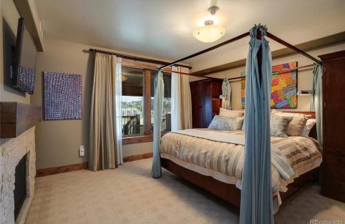 Steamboat Springs House | Edgemont 2301 Luxury Condo with Backdoor Ski-In Ski-Out Access!