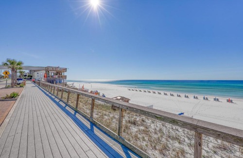 Miramar Beach House | Edgewater Beach Resort