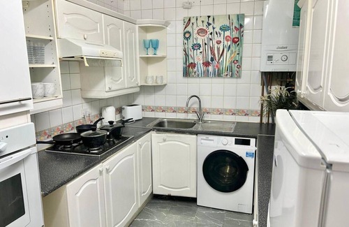 Bryanston and Dorset Square Apartment | Edgware Road Beautiful Family Apartment