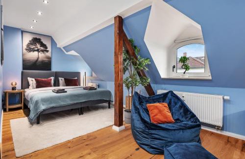 Zwickau Apartment | EDLER WOHNRAUM Modernes Vorstadtstudio mit Emma-Bett, Garten & Kaffeevollautomat
