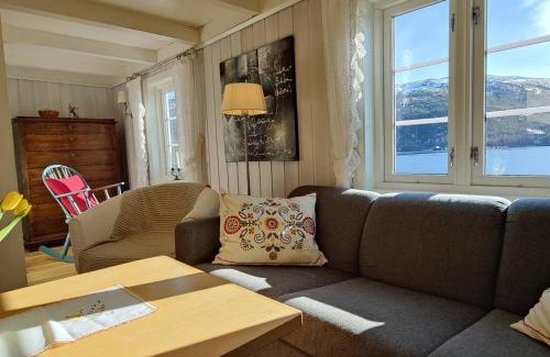 Rissa House | Edvinstua Solbakken Feriehus