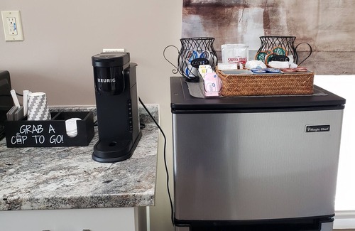 Tyrone Apartment | Efficiency Apt located between State College & Altoona Pa, minutes from I-99.