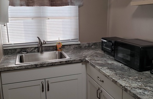 Tyrone Apartment | Efficiency Apt located between State College & Altoona Pa, minutes from I-99.