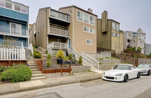 Edgemar - Pacific Manor Apartment | Efficiently Equipped Pacifica Apt - 1 Mi to Beach!