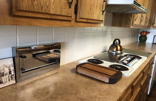 Shell Knob House | Effie's - An inviting home with lovely views of Table Rock Lake