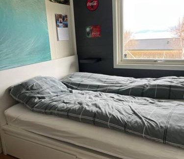 Hundhammeren Apartment | Eget rom og bad med delt kjøkken, 15 minutter fra Trondheim