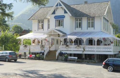 Ovre Eidfjord Bed & Breakfast | Eidfjord Gjestgiveri