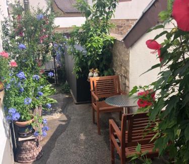 Frankweiler Apartment | einfache Monteurwohnung mit WLAN und Sat Tv, Netflix