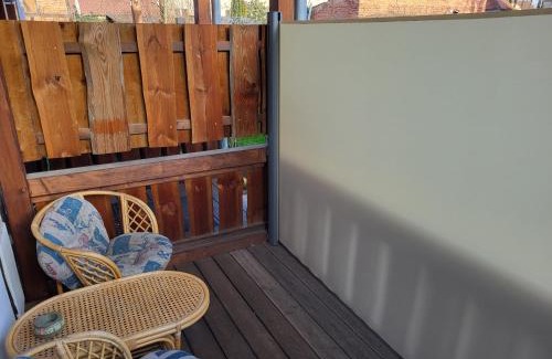 Osterburg Apartment | Einzelwohnung im EG mit Terrasse und AC