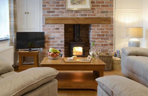 Llanllyfni House | Eithinog Ganol