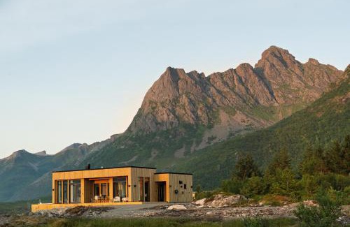 Vagan House | Eksklusiv hytte i naturskjønne omgivelser, Lofoten