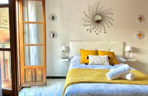 Distrito Centro Apartment | El Balcón del Templo Romano