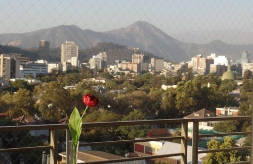 Santiago Condo | El Campanario - Beautiful 2 BR Condo in Providencia With AC