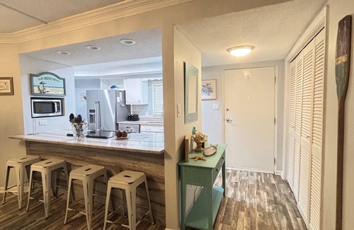 Fort Walton Beach Condo | El Matador 155 by Alicia Hollis Rentals FREE TICKETS! $300/Day