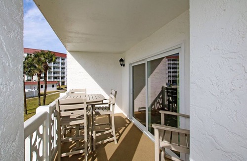 Fort Walton Beach Condo | El Matador #323 | by Salt Water Vacations