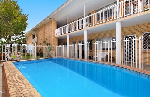 Tugun Apartment | El Mirador 8 - Absolute Beachfront Tugun