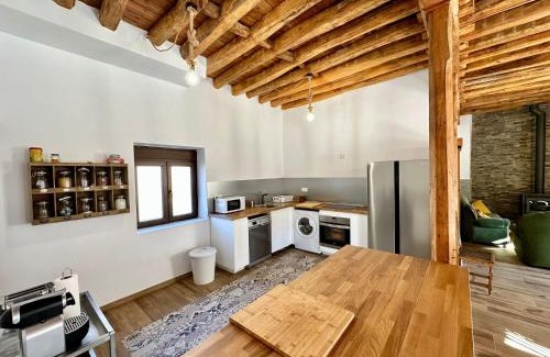 Castronuevo de Esgueva House | El Páramo