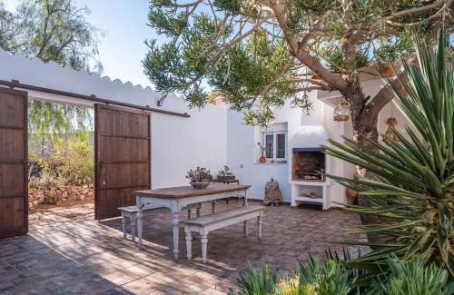 Pujaire House | El patio del Fraile