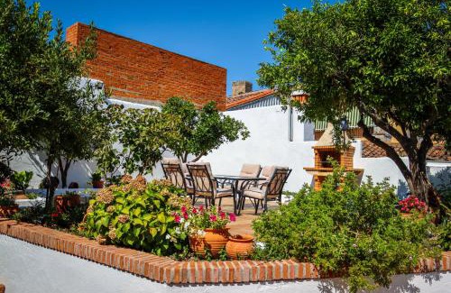 Guadalupe Apartment | El Patio de los Naranjos