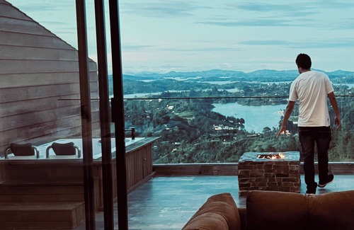 El Penol Condo | El Penol - Guatape Romantic CondonPrivate Jacuzzi with a view of La Piedra