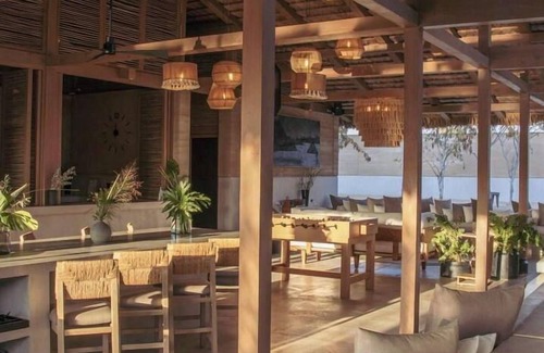 El Pescadero House | El Perdido Hotel