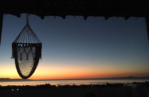 El Sargento House | El Sargento/La Ventana Private Home near the Beach. Strong Wi-Fi, Smart TV!