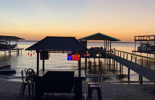 Gun Barrel City House | El Sueno lake house with Beach front!