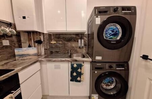 Northampton Apartment | El Tropico at Sunny Waves