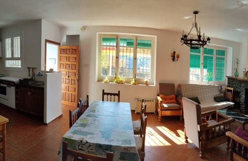 Guejar Sierra House | El Ventorrillo, accommodation for 10 people.