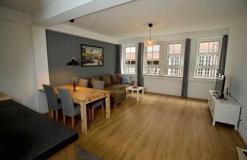Altstadt Apartment | Elbphilharmonie Suite - Exclusive vacation apartments in the heart of Hamburg