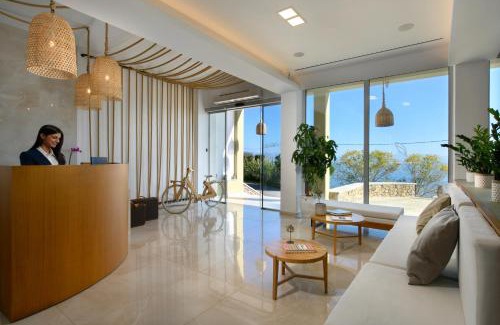 Perama Hotel | Eleals Boutique Hotel