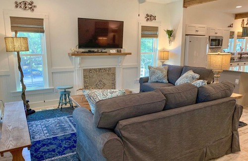 Ocracoke House | Eleanor Jane's: Beautiful New Home on Lighthouse Road