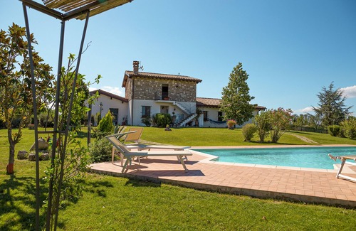Lidarno House | Elegant villa with pool in the Umbrian countryside, just below Assisi