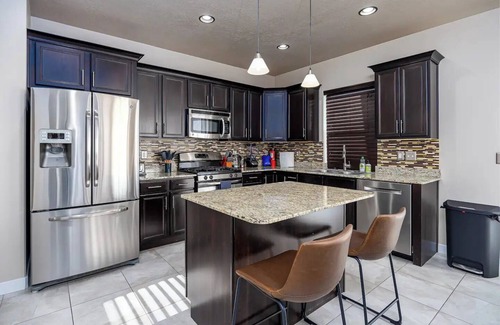 South Salt Lake House | Elegance: Your Urban Retreat in Salt Lake Citynn