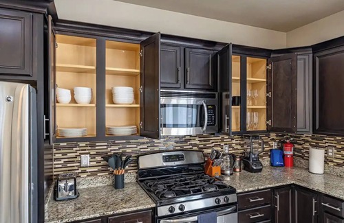 South Salt Lake House | Elegance: Your Urban Retreat in Salt Lake Citynn