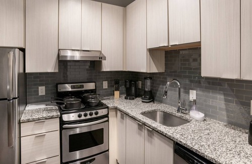 SoNo Apartment | Elegant 1 bed apartment located in SoNo neighborhood