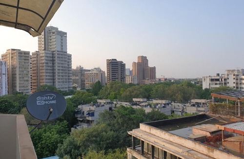 New Delhi House | Elegant 1 BR set in Connaught Place