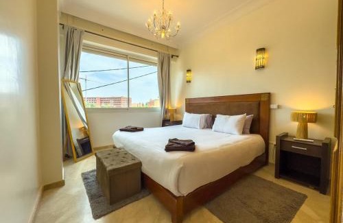 Arset El Bilk Apartment | Elegant 2-BR, Pool And Parking Hivernage Centre