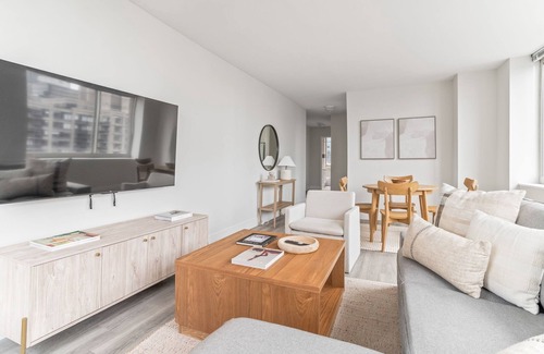 Central New York City Apartment | Elegant 2bed 2bath apt