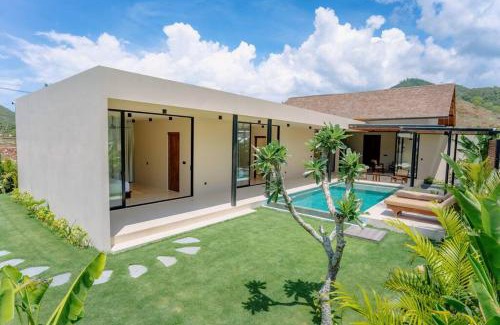 Selong Belanak Villa | Elegant 3 Bdr Villa , beach 3 mins walk