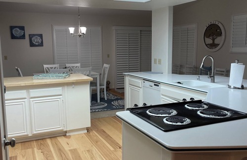 Nipomo House | Elegant 3 bedroom 2 bathroom home on three golf courses 1 mile from the beach.